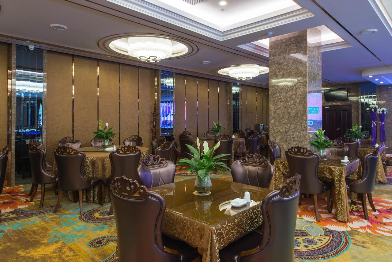 Dunhuang Isiting Hotel Bagian luar foto